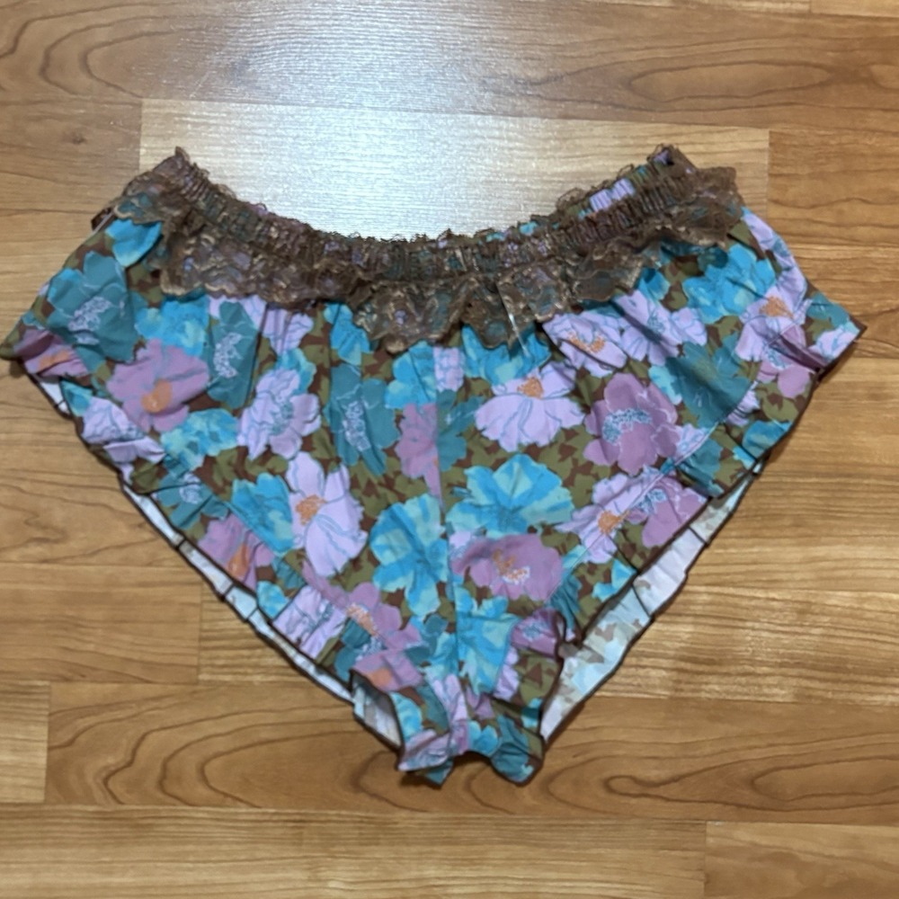Free People Golden Slumber Shorts Bloomers Floral Ruffles Sz S Feminine
